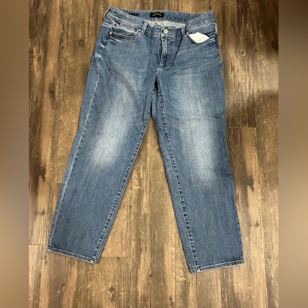 Talbots Flawless Five-Pocket Boyfriend Jeans Womens 14 Medium Wash Blue Denim